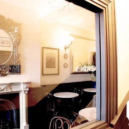 Number 8 The Townhouse Hotel Londonderry Exterior photo