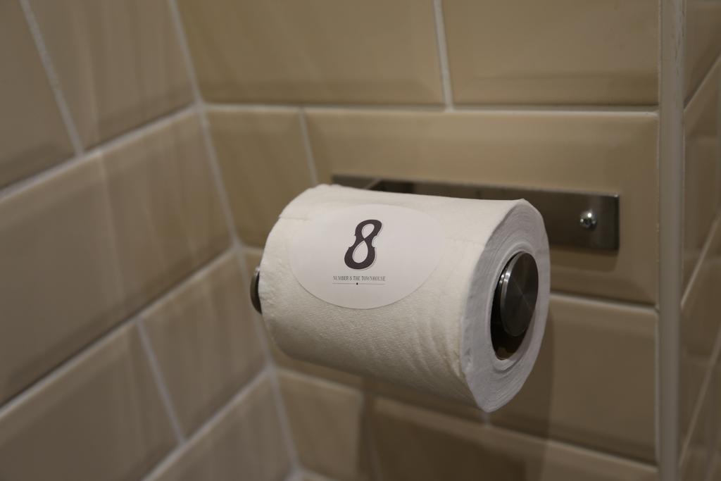 Number 8 The Townhouse Hotel Londonderry Room photo