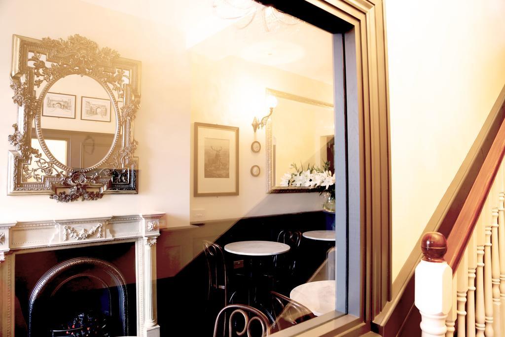 Number 8 The Townhouse Hotel Londonderry Exterior photo