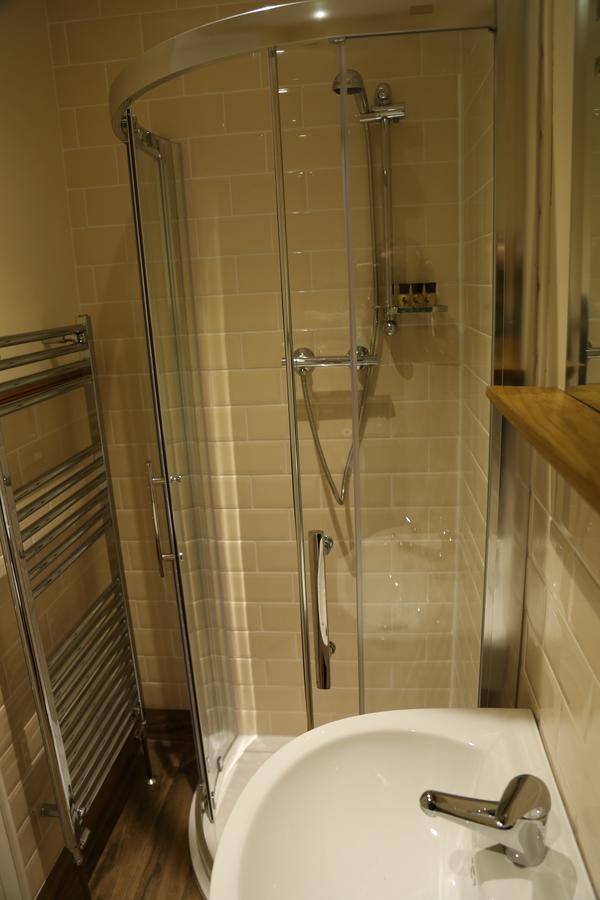 Number 8 The Townhouse Hotel Londonderry Exterior photo