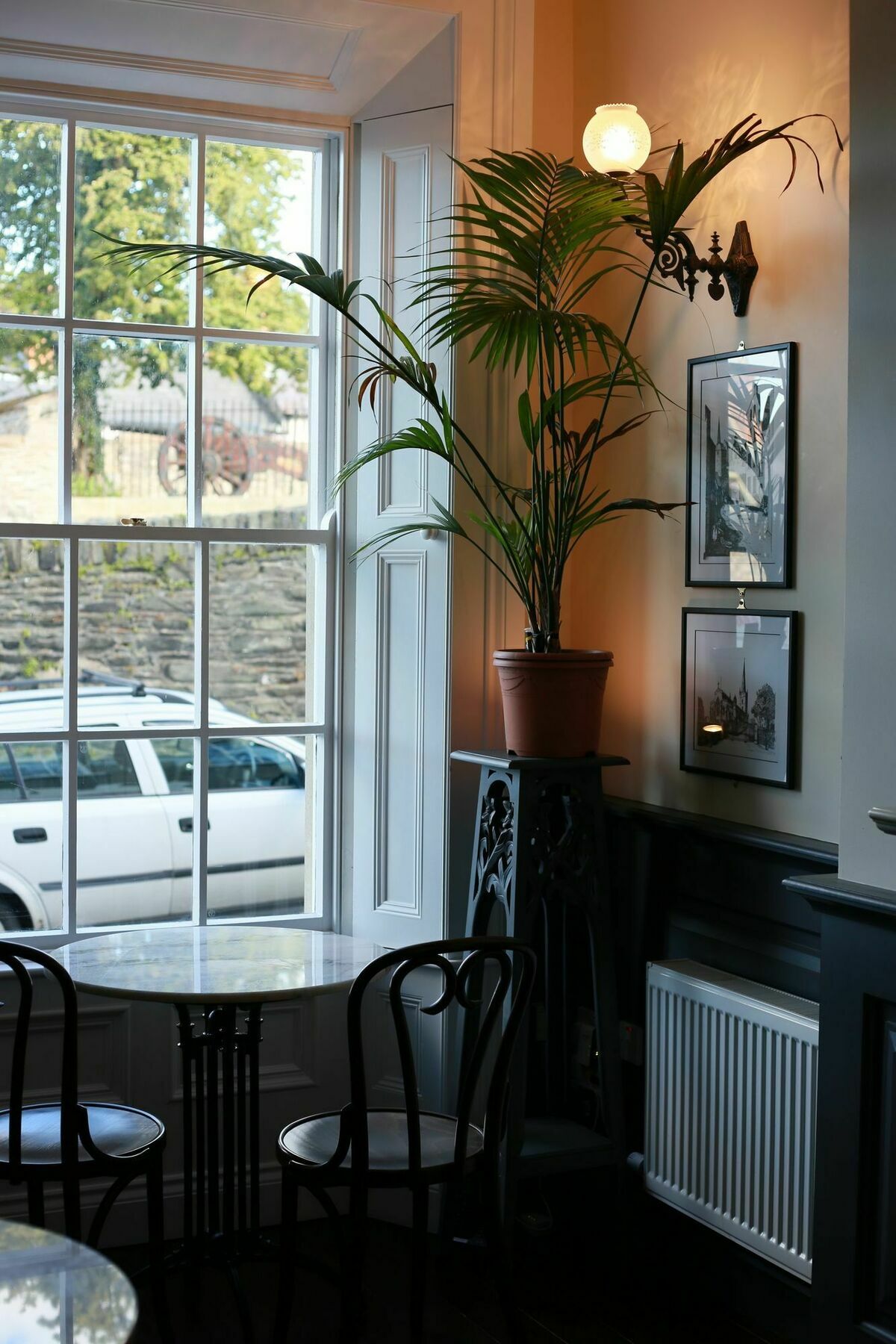 Number 8 The Townhouse Hotel Londonderry Exterior photo