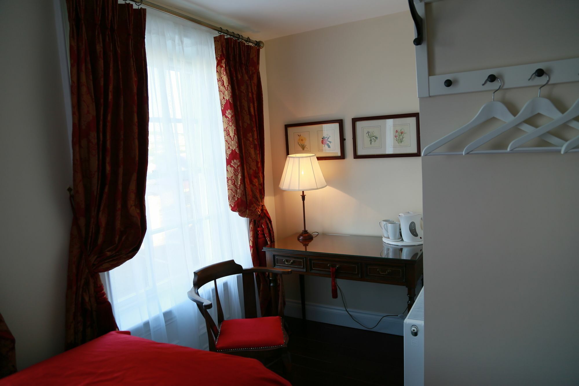 Number 8 The Townhouse Hotel Londonderry Exterior photo
