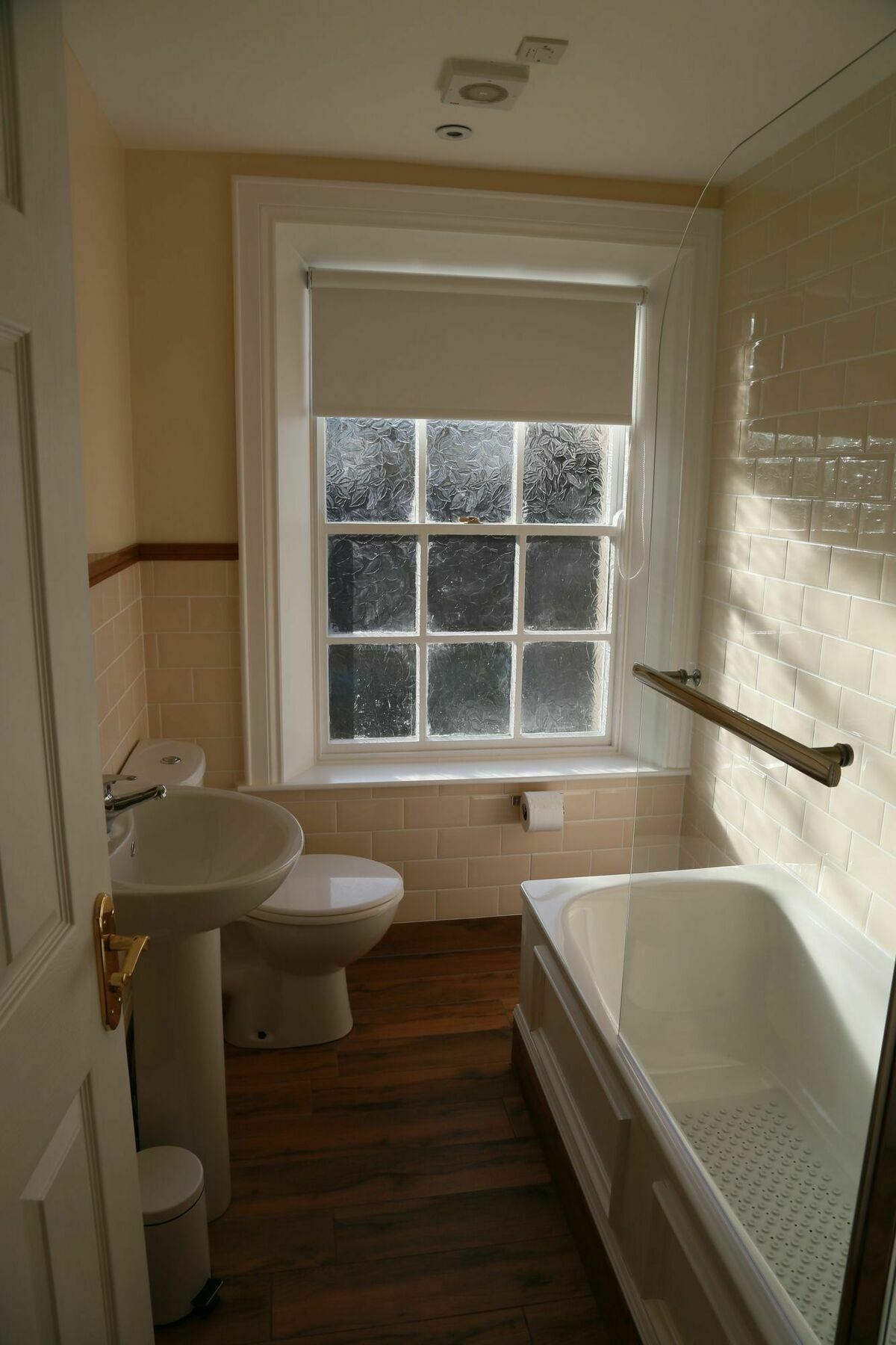 Number 8 The Townhouse Hotel Londonderry Exterior photo