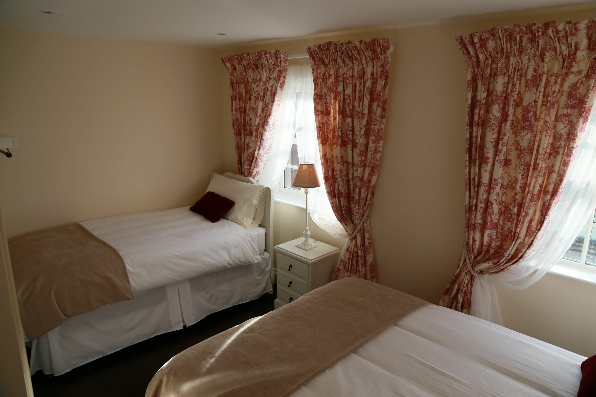 Number 8 The Townhouse Hotel Londonderry Exterior photo